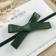 Load image into Gallery viewer, Bottle Green Satin Bow
